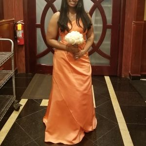 Long One-Shoulder Satin Bridesmaid dress